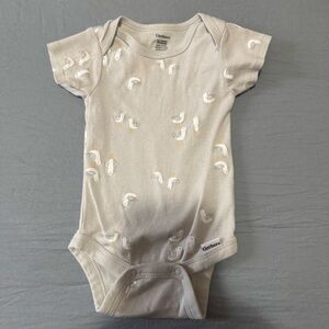 Gerber Light Gray Baby Onesie with Duck Design